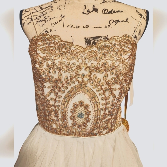 TLC Say Yes To The Prom Dress - Picture 4 of 12